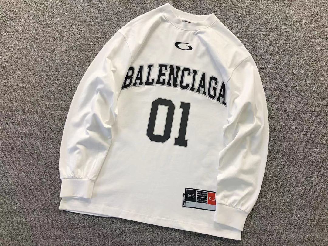 Balenciaga 178 B⭐L⭐⭐⭐IA⭐A LONG SLEEVED 411271121 (Im 170Cm 60Kg I Wear Size 2 In The Phot) - Image 13