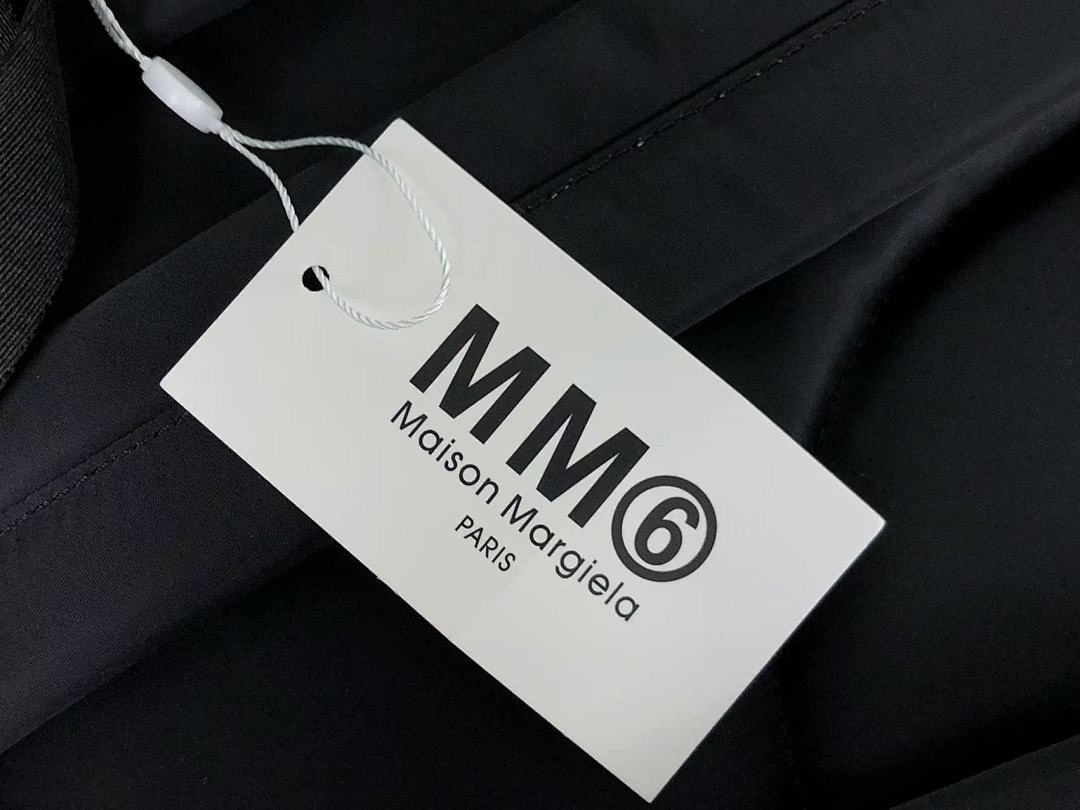 On Running 235 MAISON MARGIELA BAG 1106121424 (Long 42CM* Wide 16CM*45CM) - Image 20