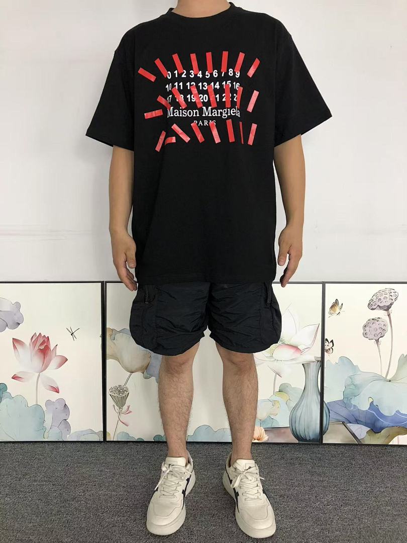 On Running 78 MAISON MARGIELA T-SHIRT 4107050986 (Im 170Cm 60Kg I Wear Size 46 In The Phot) - Image 3