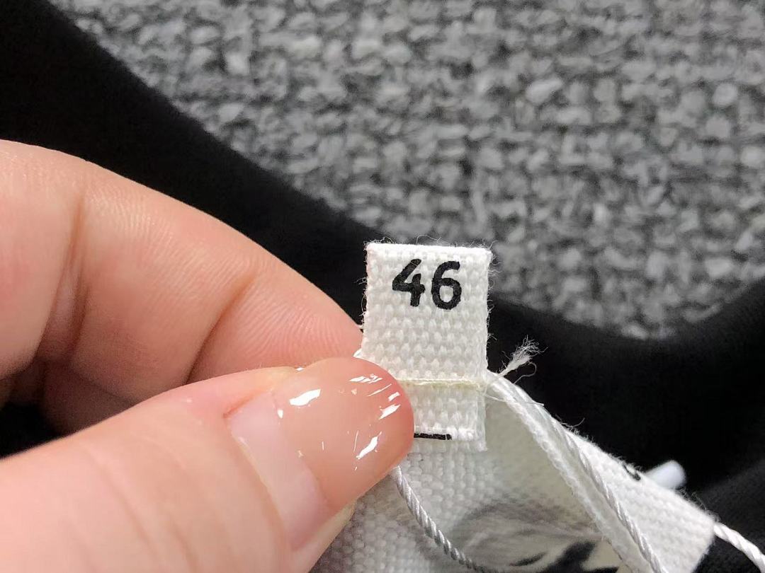On Running 78 MAISON MARGIELA T-SHIRT 4107051086 (Im 170Cm 60Kg I Wear Size 46 In The Phot) - Image 23