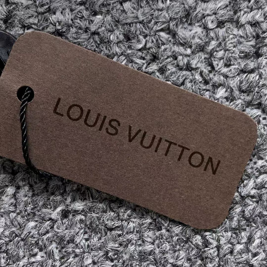 Louis Vuitton 68 L⭐ SCARF 5112808102 (Long 116CM* Wide 8CM*) - Image 8