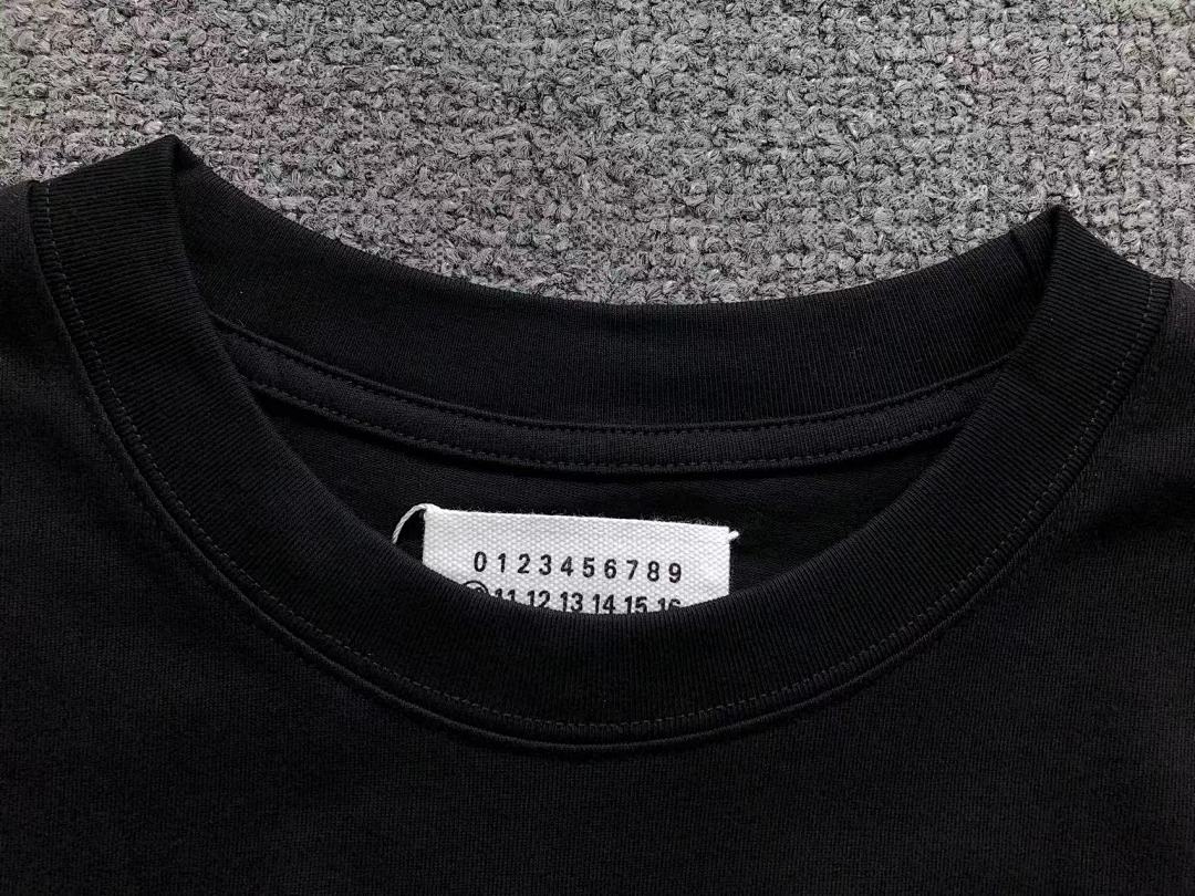 On Running 98 MAISON MARGIELA T-SHIRT 21112903125 (Im 170Cm 60Kg I Wear Size 46 In The Phot) - Image 18