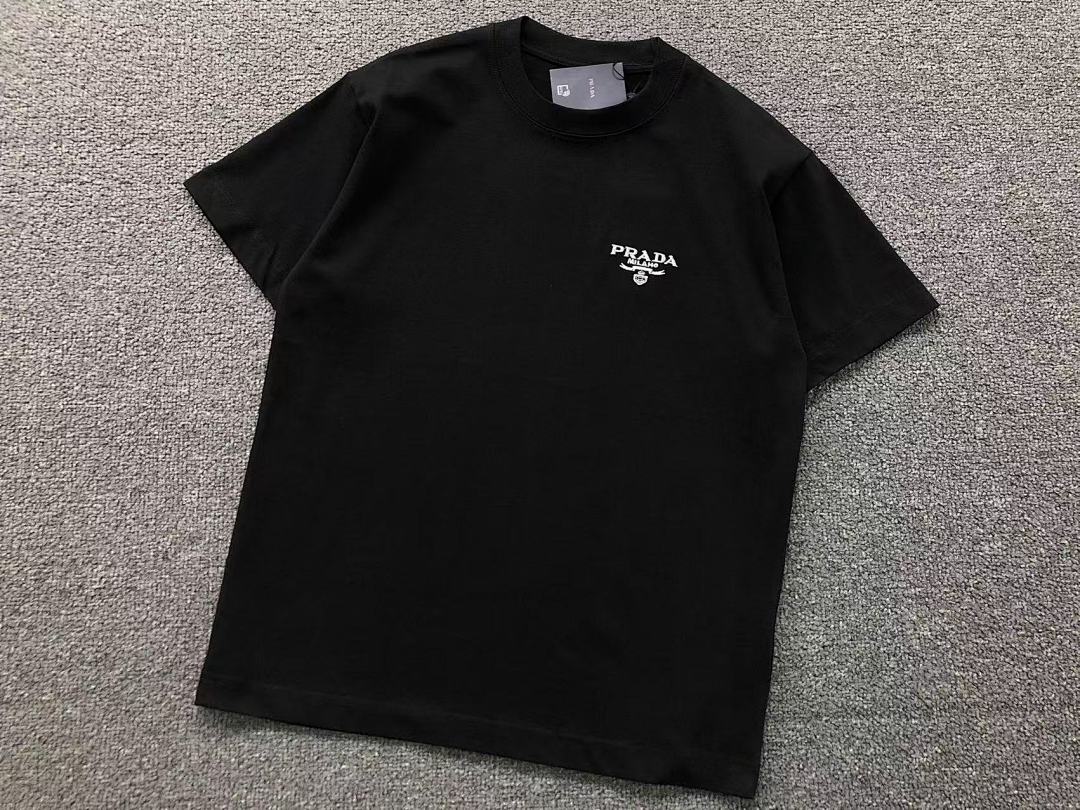 Prada 95 P⭐A⭐A T-SHIRT 56240881 (Im 170Cm 60Kg I Wear Size M In The Phot) - Image 8