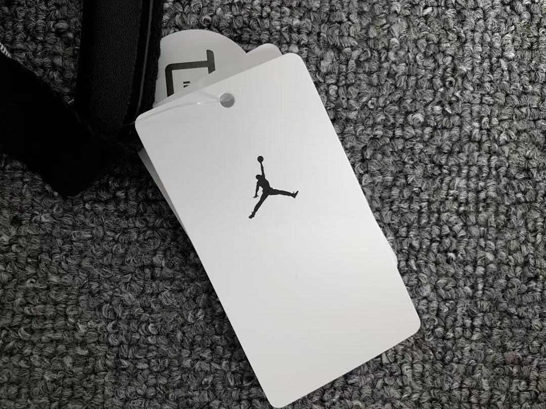 Air Jordan 115 A⭐R J⭐R⭐AN BAG 1110050113 (Long 30CM* Wide 15CM* High 43CM) - Image 22