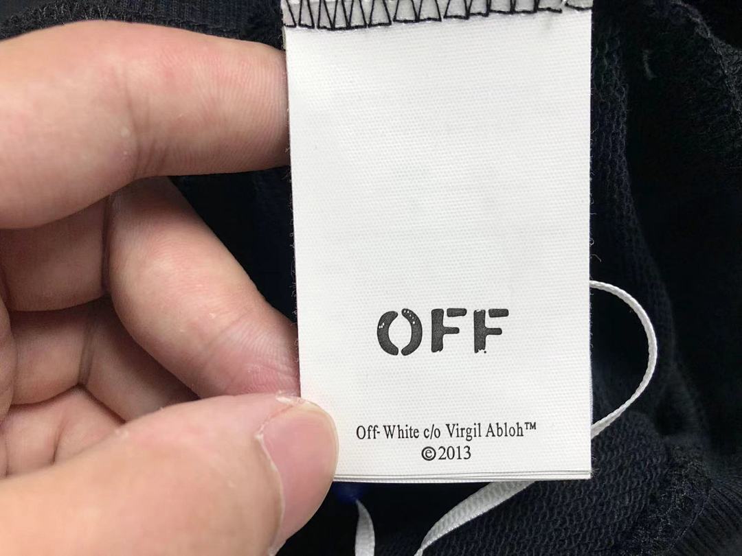 Off-White 136 OFF-WHITE (WHITE HOODIE) - Image 26