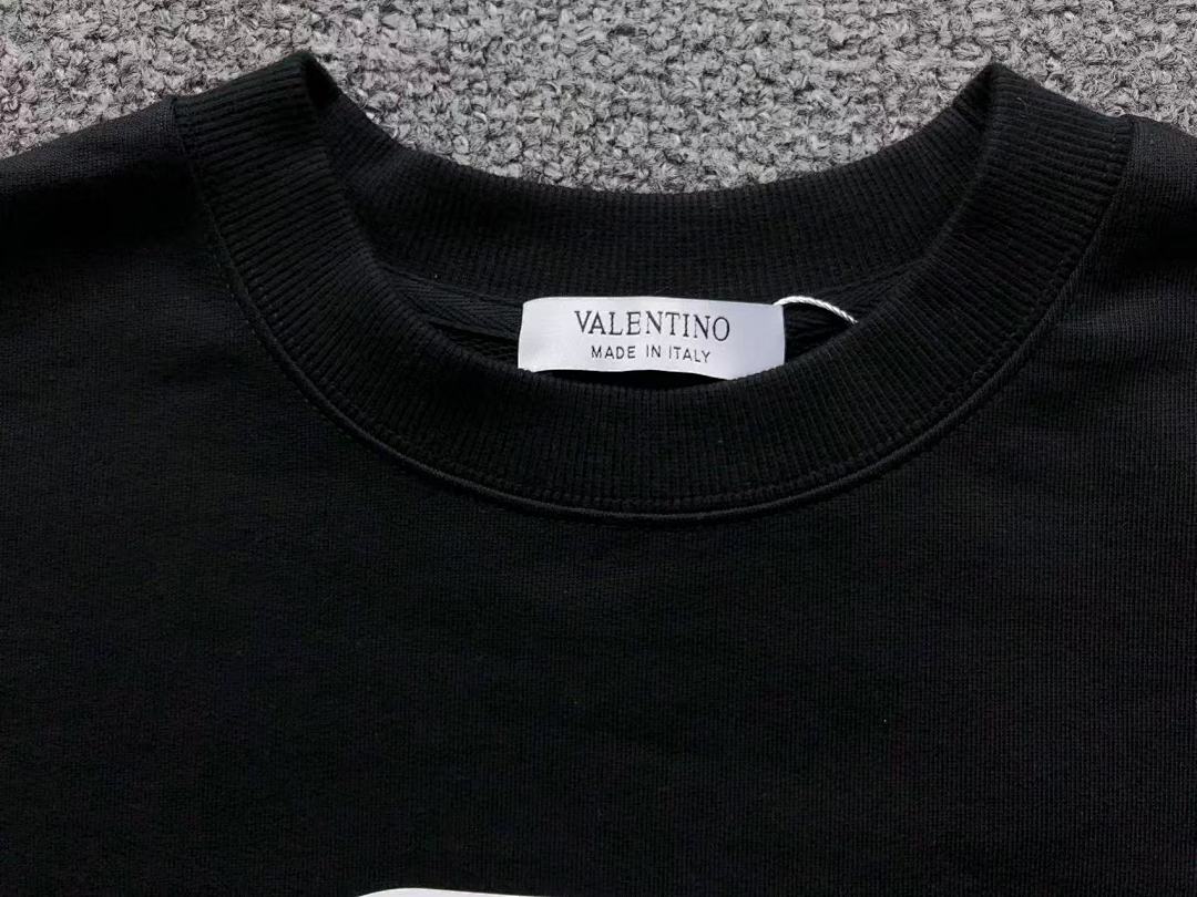 Valentino 165 VALENTINO HOODIE 5111402147 (Im 170Cm 60Kg I Wear Size M In The Phot) - Image 24