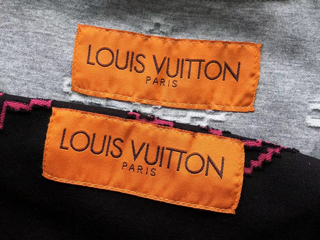 Louis Vuitton 138 L⭐ T-SHIRT 2204263405 (Im 170Cm 60Kg I Wear Size M In The Phot) - Image 17