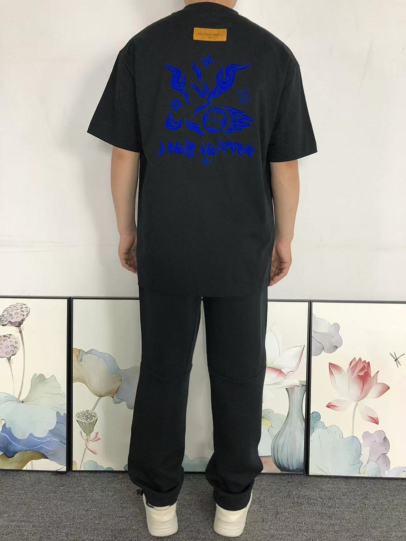 Louis Vuitton 118 L⭐ T-SHIRT 5231902147 (Im 170Cm 60Kg I Wear Size M In The Phot) - Image 4