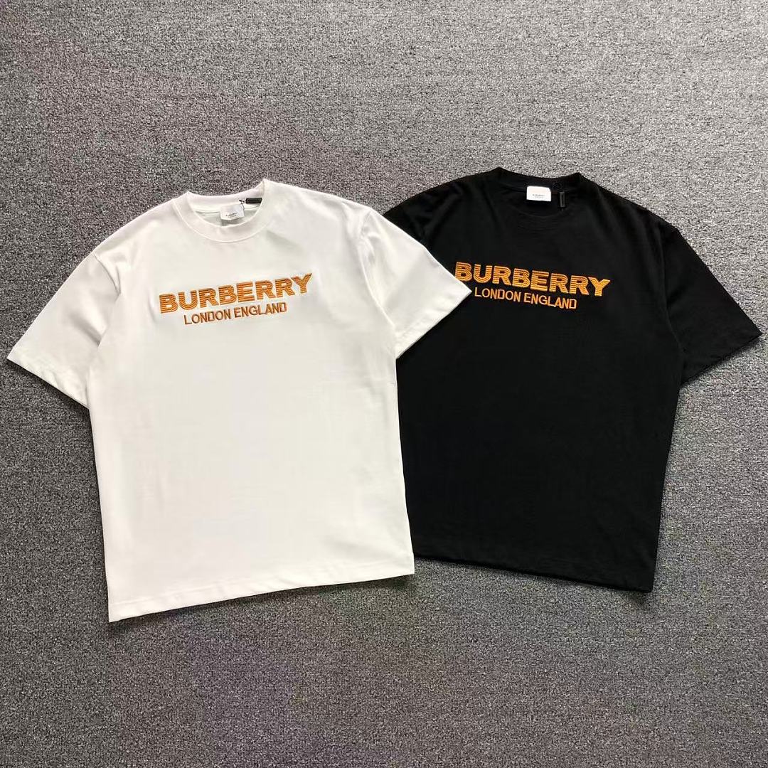 Burberry Burberry 118 B⭐R⭐E⭐RY T-SHIRT 22052125171 (Im 170Cm 60Kg I Wear Size XL In The Phot), photo 1