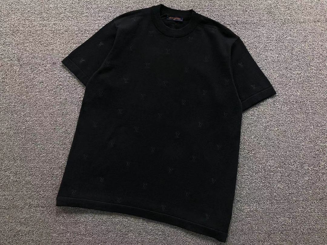 Louis Vuitton 195 L⭐ T-SHIRT 22060109125 (Im 170Cm 60Kg I Wear Size M In The Phot) - Image 6