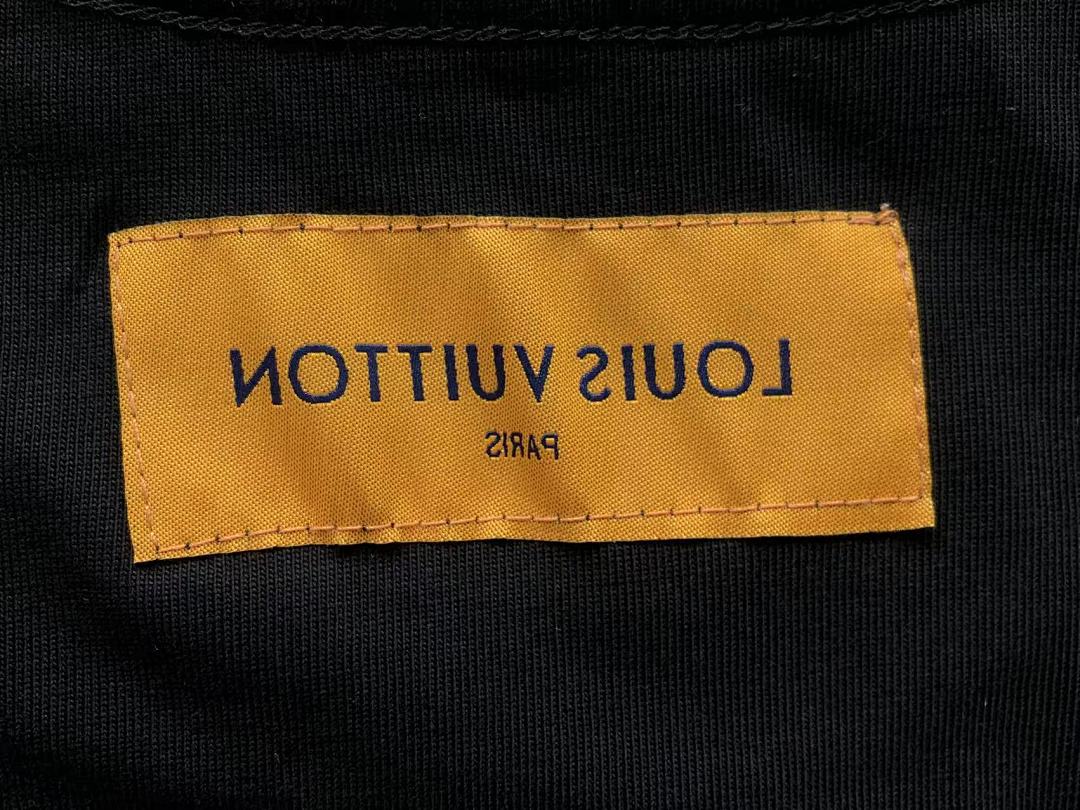 Louis Vuitton 158 L⭐ T-SHIRT 22040364001 (Im 170Cm 60Kg I Wear Size XS In The Phot) - Image 16