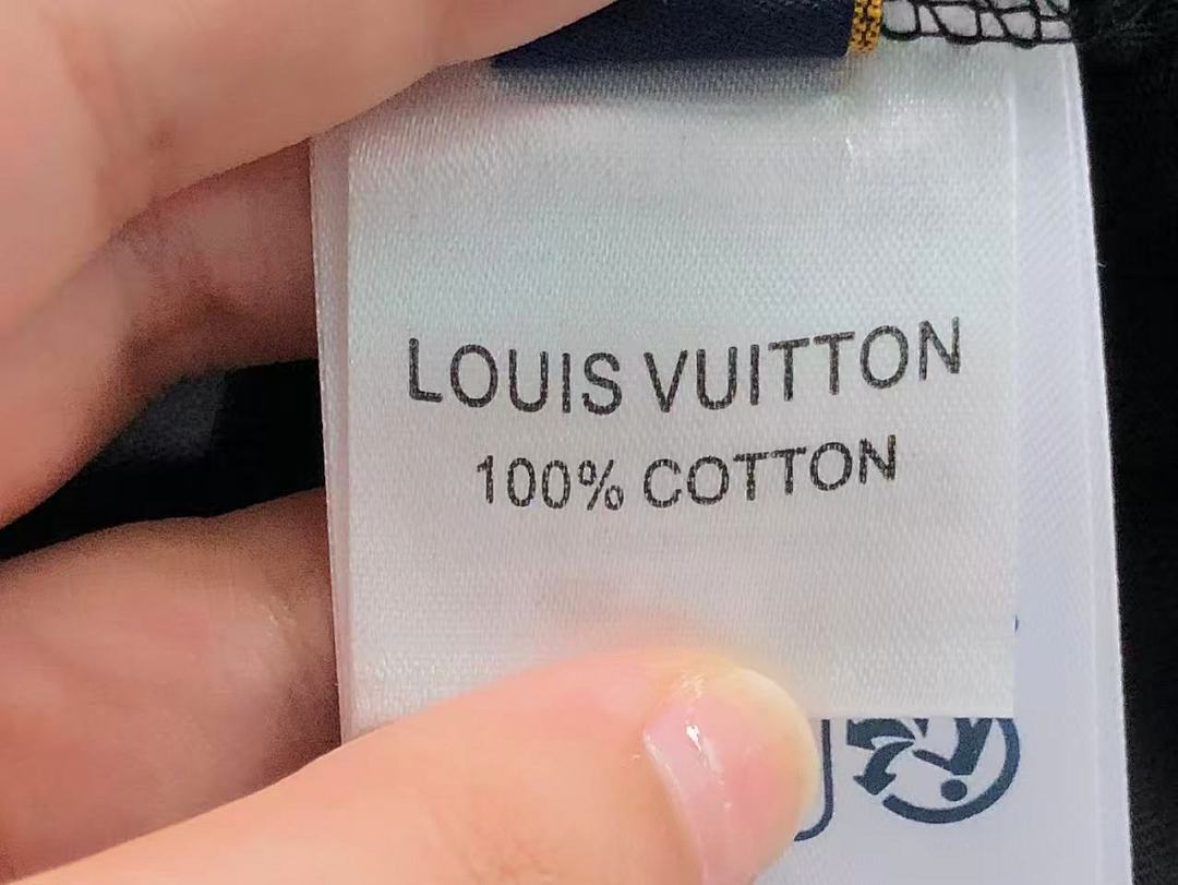 Louis Vuitton 115 L⭐ T-SHIRT 520120420 (Im 170Cm 60Kg I Wear Size M In The Phot) - Image 25