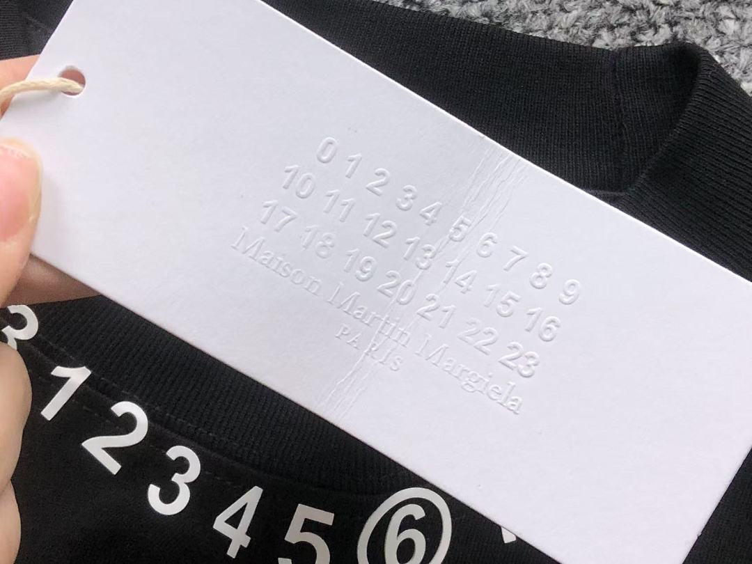 On Running 88 MAISON MARGIELA T-SHIRT 5212425162 (Im 170Cm 60Kg I Wear Size 44 In The Phot) - Image 19