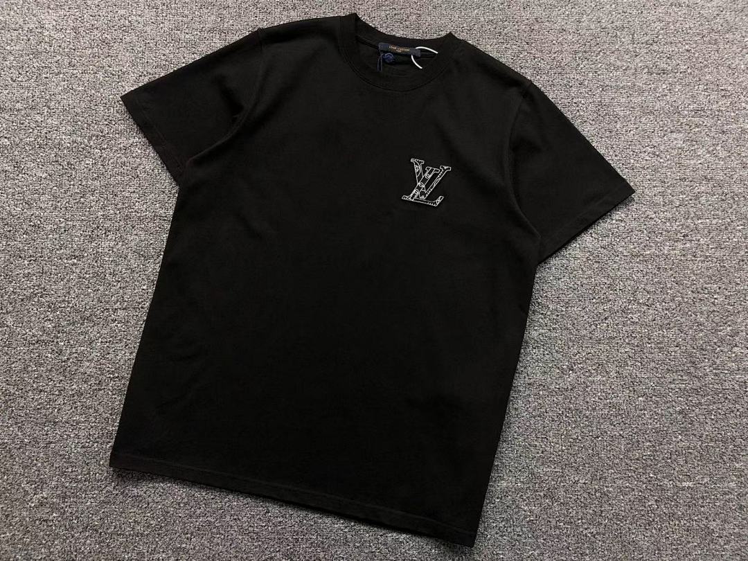 Louis Vuitton 115 L⭐ T-SHIRT 3105120860 (Im 170Cm 60Kg I Wear Size M In The Phot) - Image 12