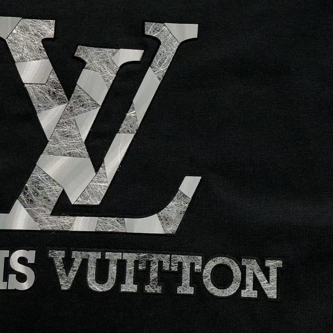 Louis Vuitton 118 L⭐ T-SHIRT 5232316147 (Im 170Cm 60Kg I Wear Size M In The Phot) - Image 15