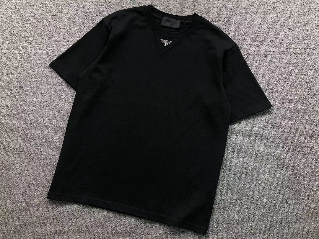 Prada 165 P⭐A⭐A T-SHIRT 2203274105 (Im 170Cm 60Kg I Wear Size M In The Phot) - Image 10