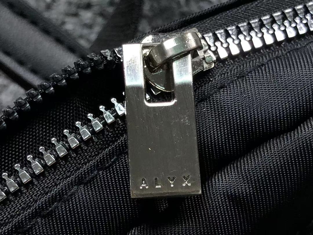 1017 Alyx 9SM 218 1017AL⭐⭐9⭐M BAG 3205150421 (Long 22CM* Wide 5CM* High 15CM) - Image 17