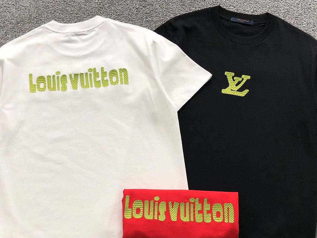 Louis Vuitton 125 L⭐ T-SHIRT 2208022015 (Im 170Cm 60Kg I Wear Size S In The Phot) - Image 6