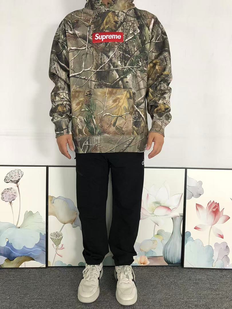 Supreme 348 S⭐⭐R⭐⭐E HOODIE 52071607182 (Im 170Cm 60Kg I Wear Size S In The Phot) - Image 3