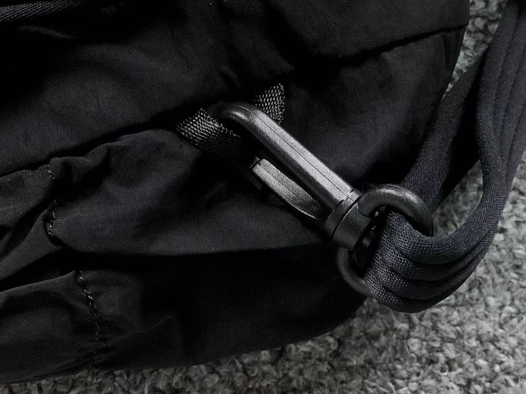 On Running 168 LULULEMON BAG 4206272177 (Long 24CM* Wide 12CM* High 24CM) - Image 29