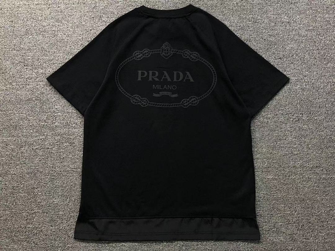 Prada 125 P⭐A⭐A T-SHIRT 211211521 (Im 170Cm 57Kg I Wear Size XS In The Phot) - Image 7