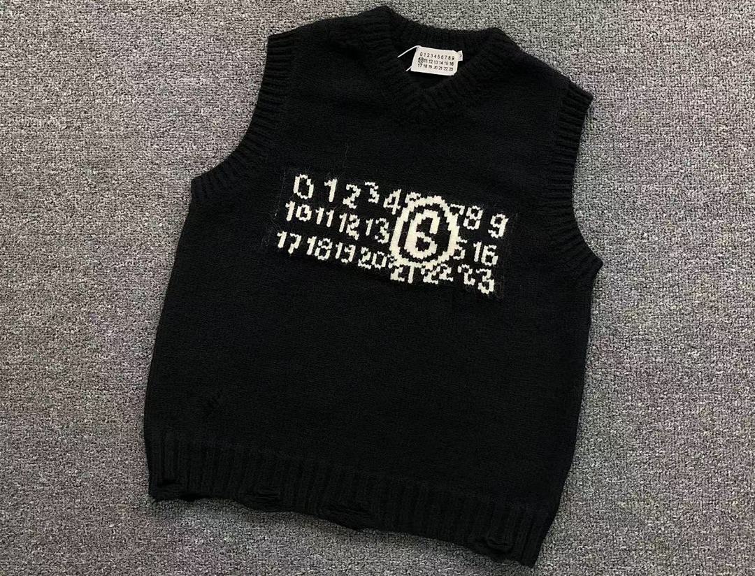 On Running 129 MAISON MARGIELA VEST 212061048 (Im 170Cm 57Kg I Wear Size M In The Phot) - Image 8