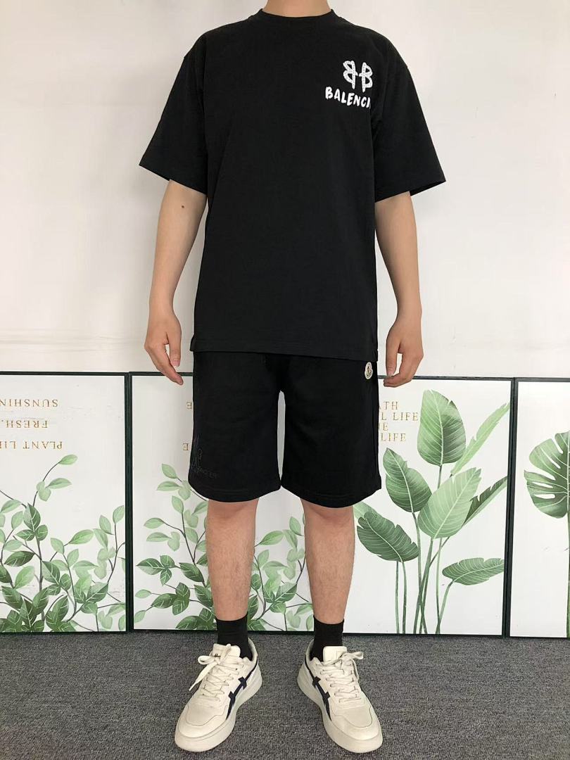 Balenciaga 115 B⭐L⭐⭐⭐IA⭐A T-SHIRT 3103235120 (Im 170Cm 60Kg I Wear Size S In The Phot) - Image 3