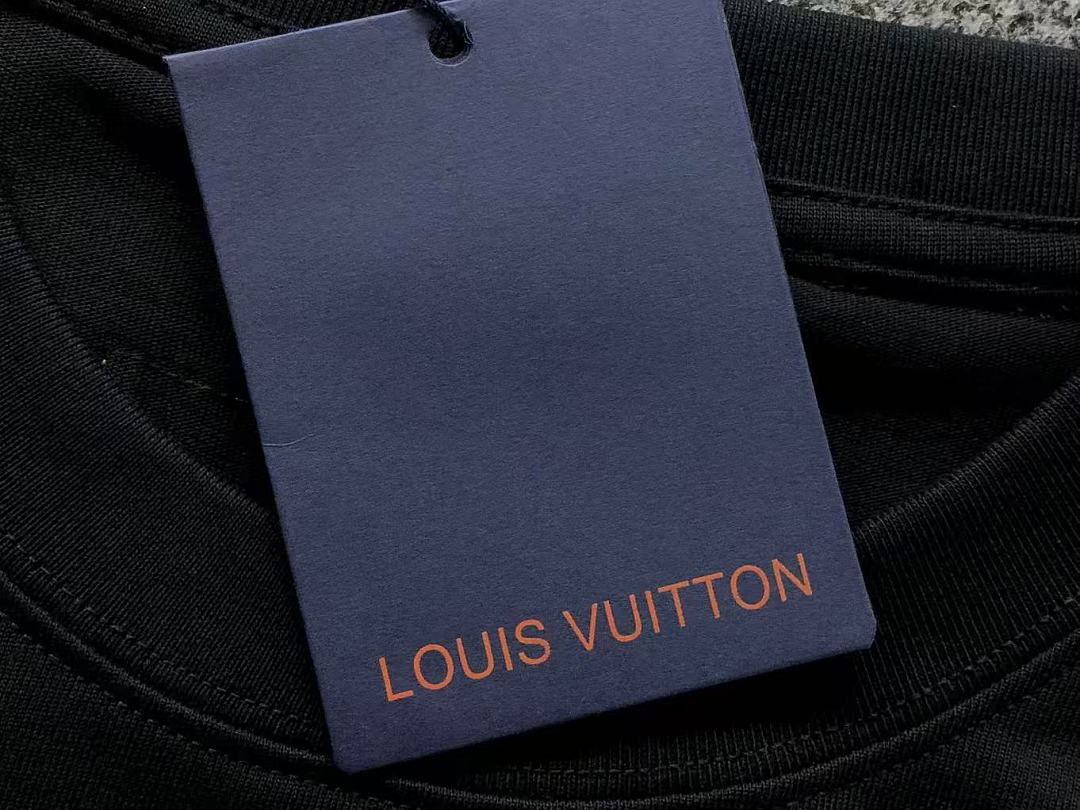 Louis Vuitton 118 L⭐ T-SHIRT 125413137 (Im 170Cm 60Kg I Wear Size L In The Phot) - Image 22