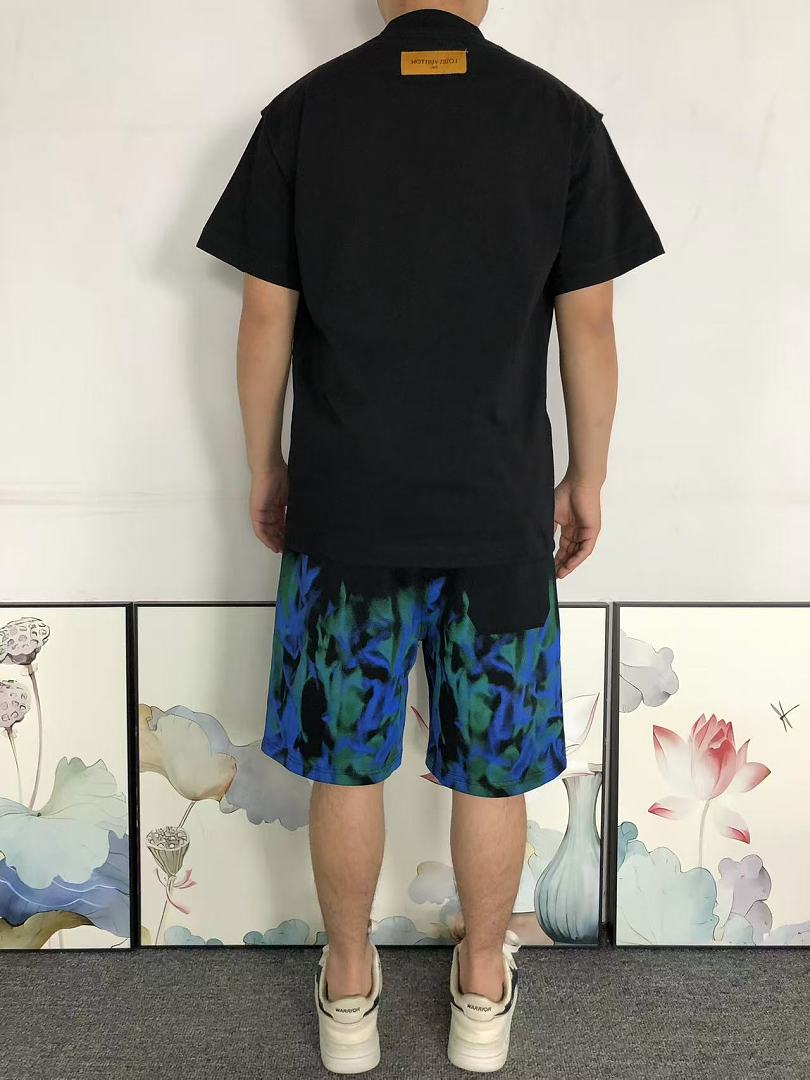 Louis Vuitton 95 L⭐ T-SHIRT 525290181 (Im 170Cm 60Kg I Wear Size S In The Phot) - Image 4