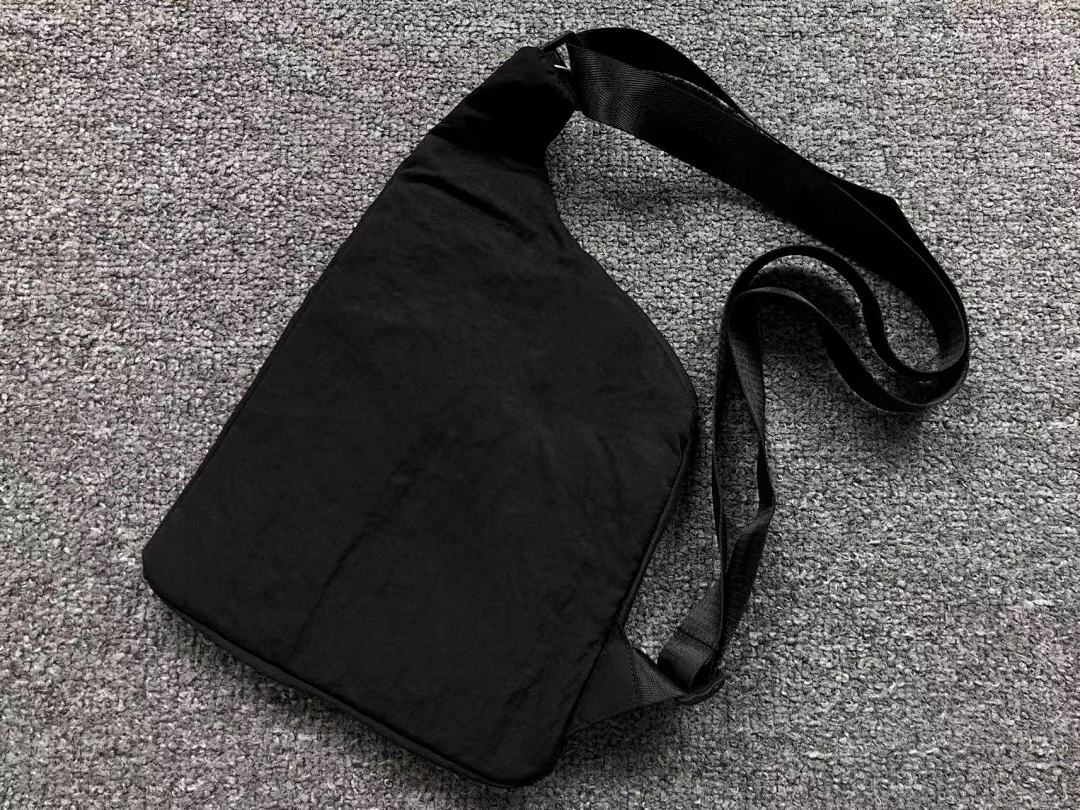 C.P. Company 115 CP BAG 216030824 (Long 22CM* Wide 3CM* High 24CM) - Image 7
