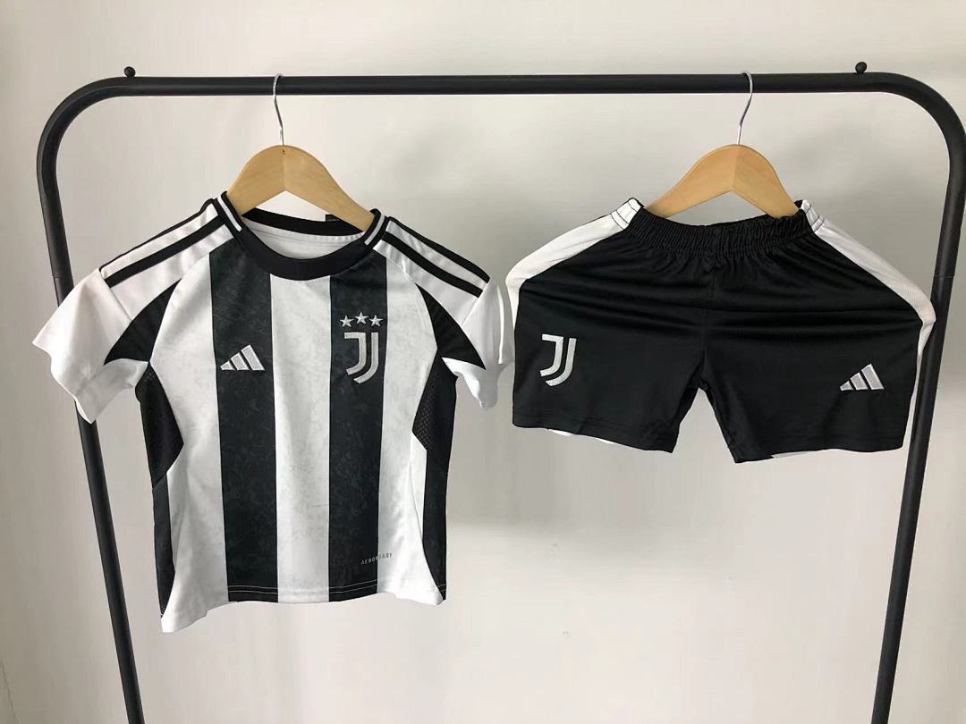 Chanel 75 FOOTBALL CHILD T-SHIRT - Image 29