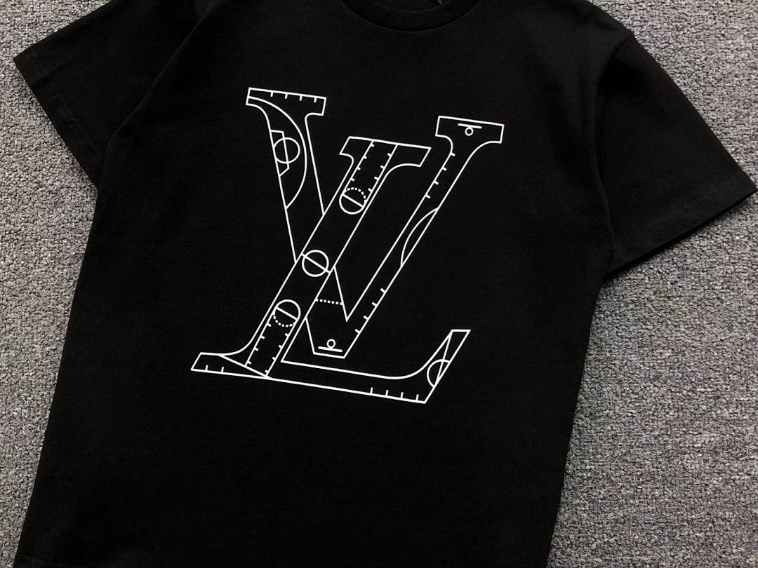 Louis Vuitton 108 L⭐ T-SHIRT 41062609126 (Im 170Cm 60Kg I Wear Size XS In The Phot) - Image 15