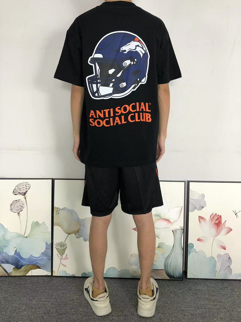 Christian Louboutin 88 ANTI SOCIAL CLUB T-SHIRT 126211702 (Im 170Cm 60Kg I Wear Size L In The Phot) - Image 4