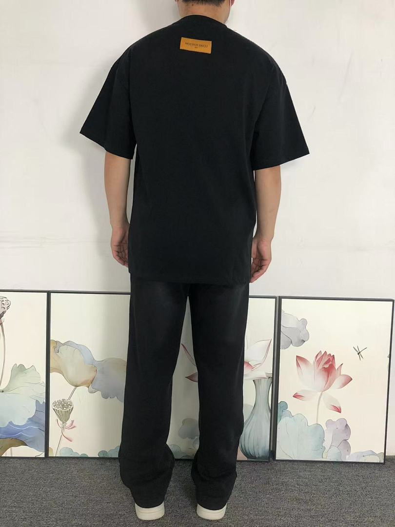 Louis Vuitton 115 L⭐ T-SHIRT 524040419 (Im 170Cm 60Kg I Wear Size S In The Phot) - Image 4