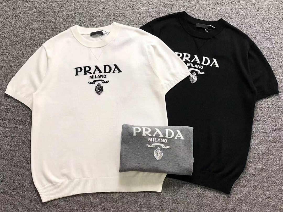 Prada 135 P⭐A⭐A T-SHIRT 42030222156 (Im 172Cm 55Kg I Wear Size S In The Phot) - Image 5