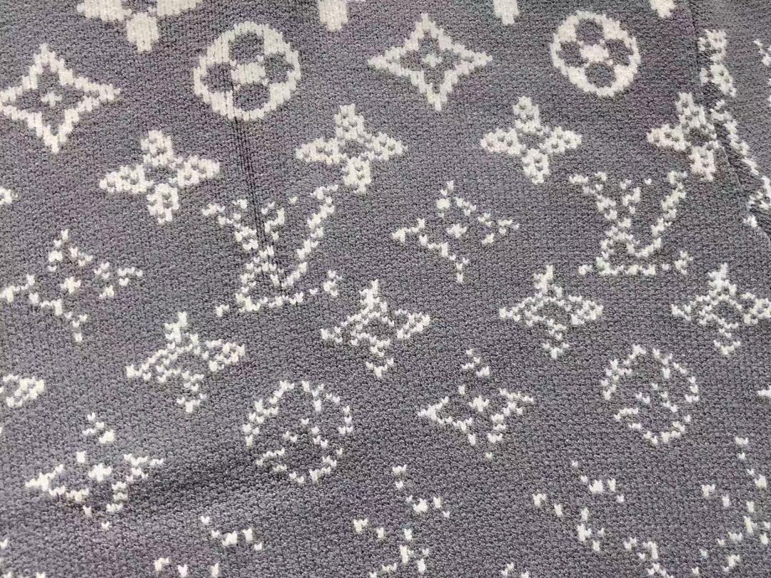 Louis Vuitton 138 L⭐ SWEATER 41101103146 (Im 170Cm 60Kg I Wear Size M In The Phot) - Image 10