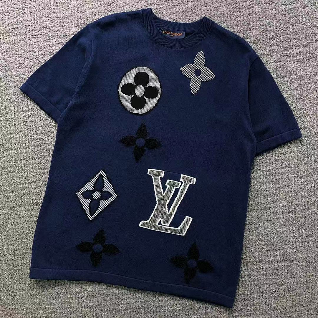 Louis Vuitton 178 L⭐ T-SHIRT SWEATER 2201236521 (Im 170Cm 60Kg I Wear Size S In The Phot)