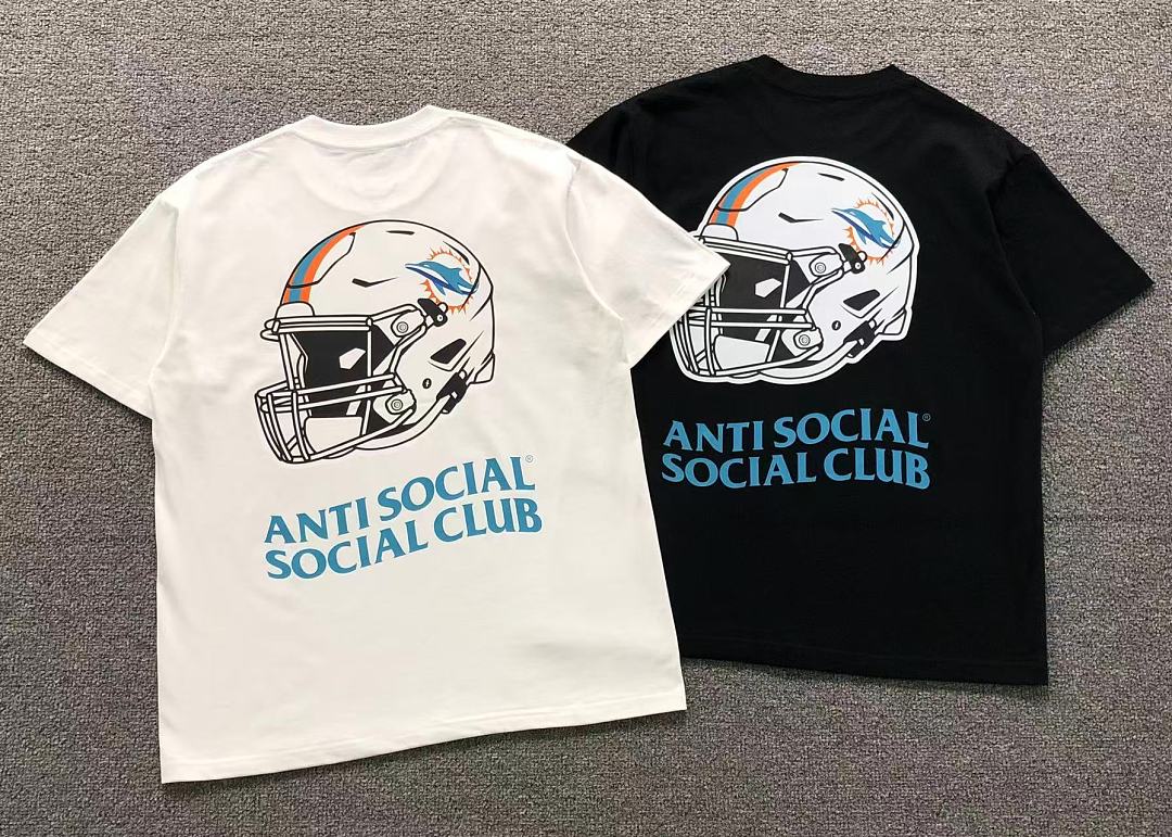 Christian Louboutin 88 ANTI SOCIAL CLUB T-SHIRT 126212002 (Im 170Cm 60Kg I Wear Size M In The Phot) - Image 5