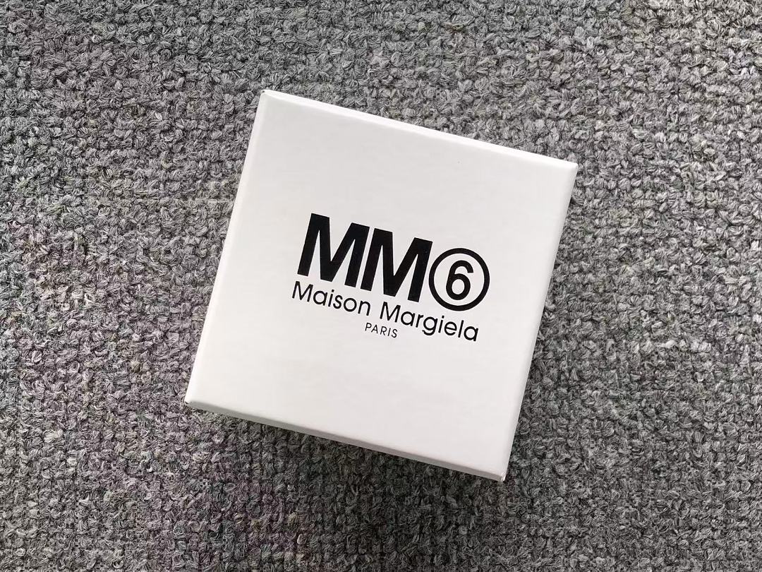 On Running 113 MAISON MARGIELA - Image 7