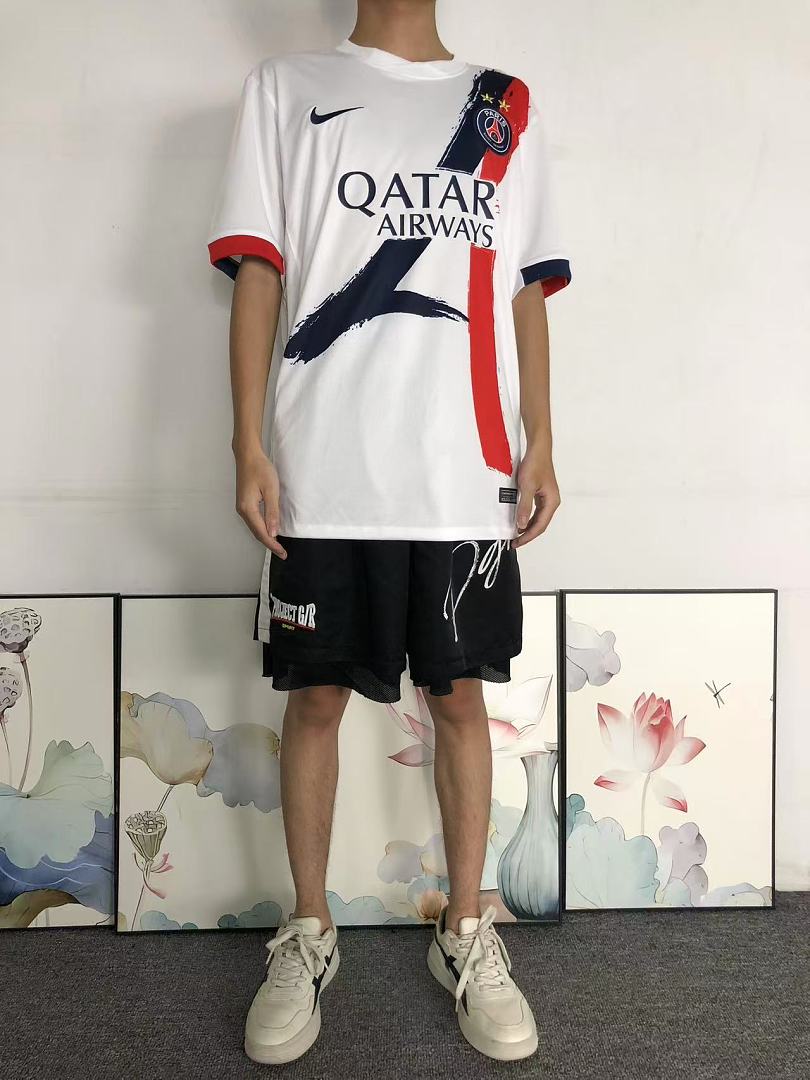 Unbranded 82 FOOTBALL T-SHIRT 1282826002 (Im 170Cm 60Kg I Wear Size L In The Phot) - Image 3