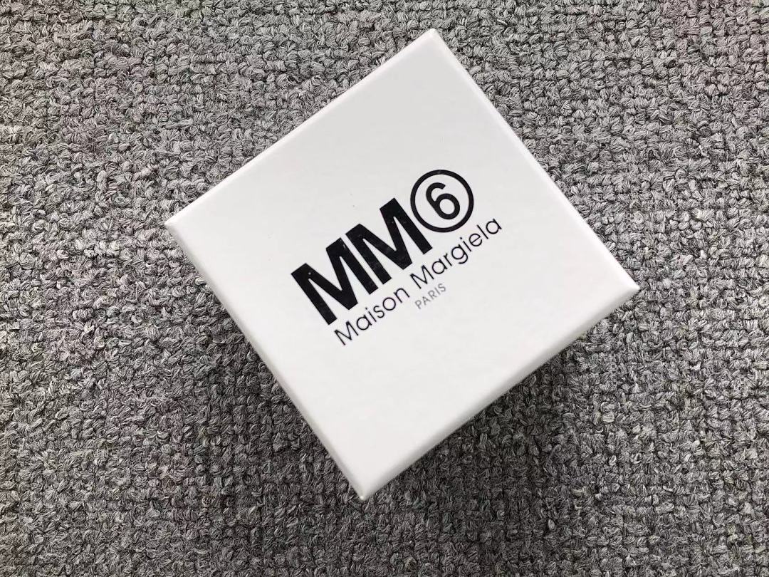 On Running 178 MAISON MARGIELA - Image 7