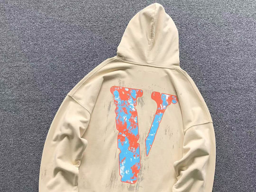 On Running 135 VLONE HOODIE 522021091 (Im 170Cm 60Kg I Wear Size M In The Phot) - Image 12
