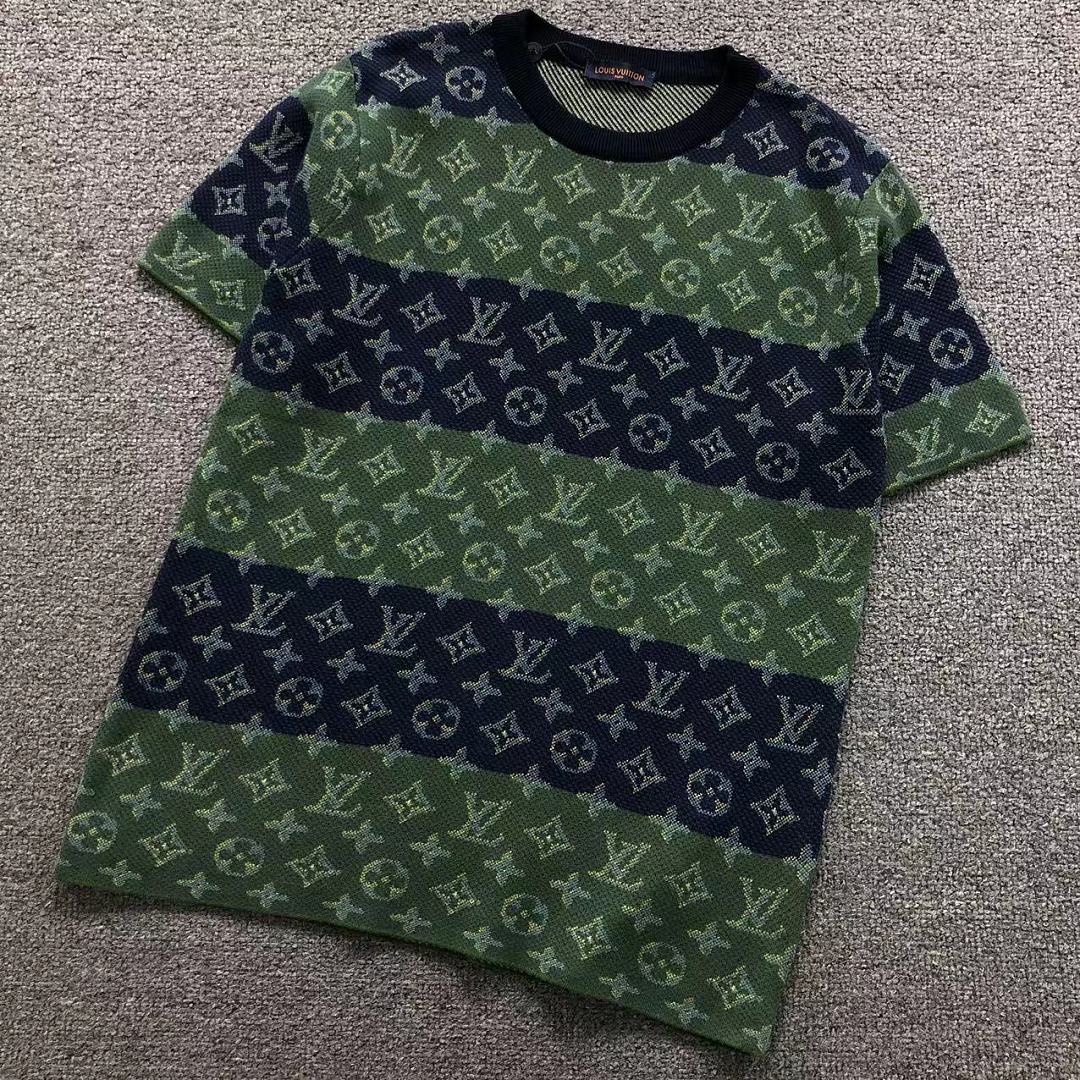 Louis Vuitton 195 L⭐ T-SHIRT 22060107125 (Im 170Cm 60Kg I Wear Size M In The Phot)