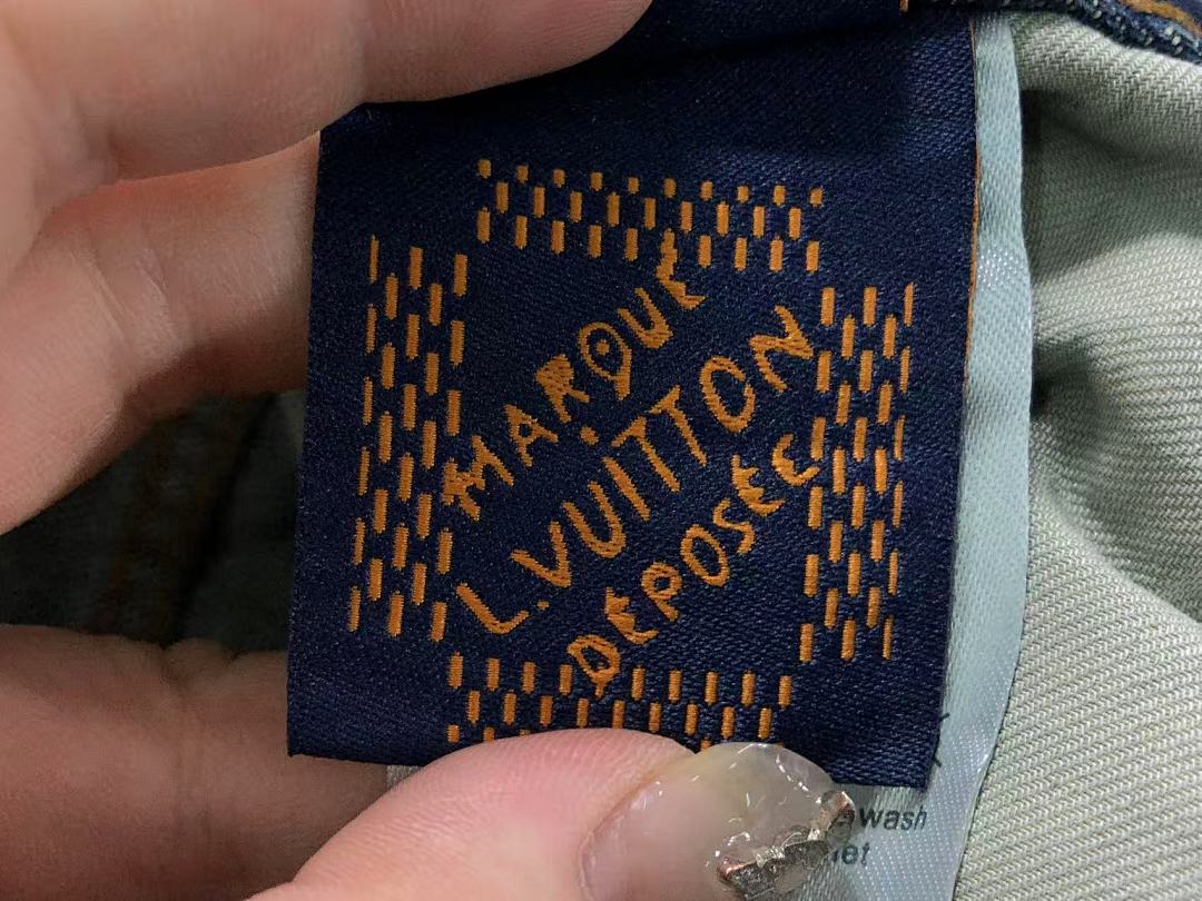 Louis Vuitton 245 L⭐ - Image 24