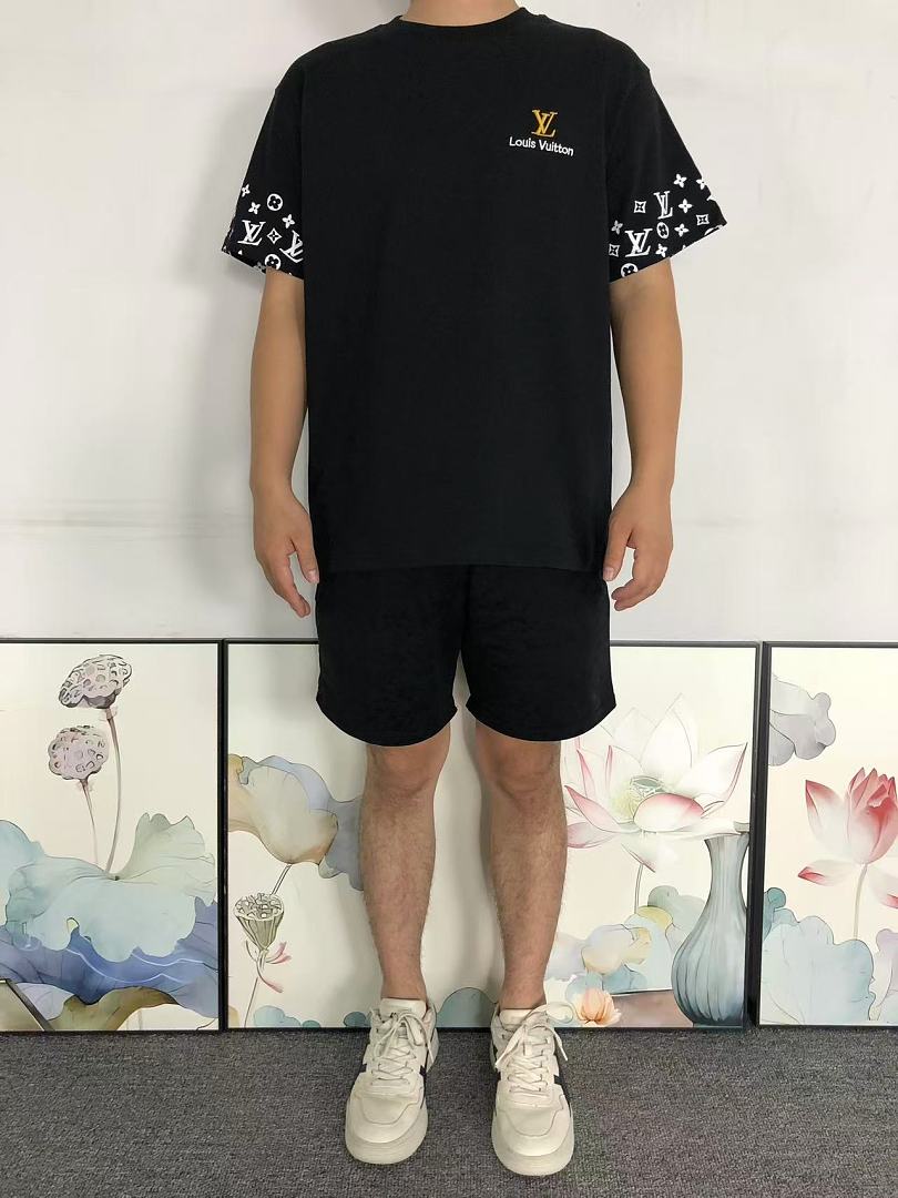 Louis Vuitton 125 L⭐ T-SHIRT 2208032215 (Im 170Cm 60Kg I Wear Size S In The Phot) - Image 3