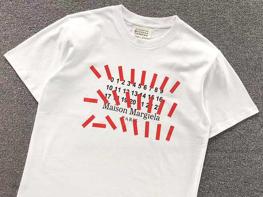On Running 78 MAISON MARGIELA T-SHIRT 4107050986 (Im 170Cm 60Kg I Wear Size 46 In The Phot) - Image 8