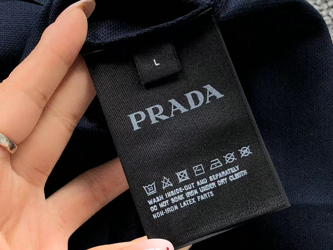 Prada 135 P⭐A⭐A LONG SLEEVED 5120905106 (Im 170Cm 60Kg I Wear Size L In The Phot) - Image 13