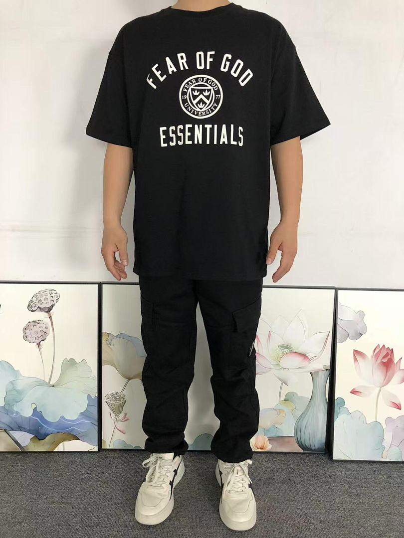 Fear of God 98 FOG T-SHIRT 4201090377 (Im 170Cm 60Kg I Wear Size M In The Phot) - Image 3