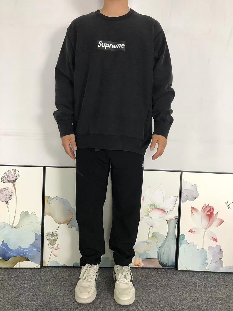Supreme 208 S⭐⭐R⭐⭐E HOODIE 52071605182 (Im 170Cm 60Kg I Wear Size S In The Phot) - Image 3