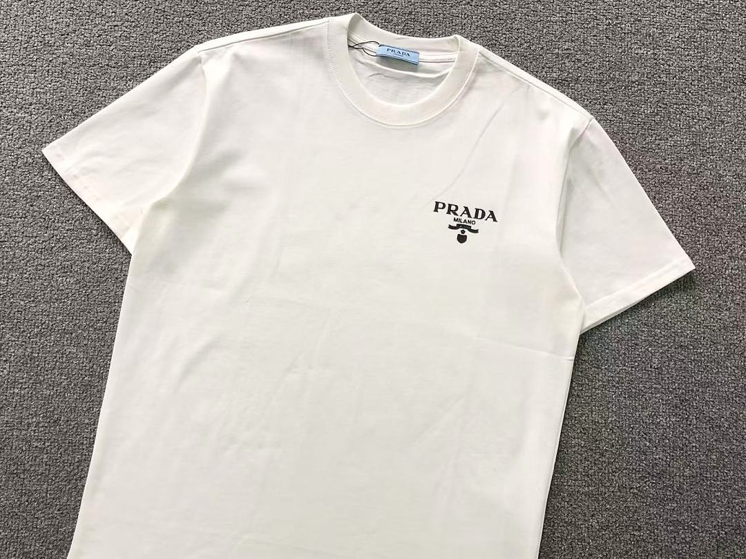 Prada 88 P⭐A⭐A T-SHIRT 127110332 (Im 170Cm 60Kg I Wear Size M In The Phot) - Image 8
